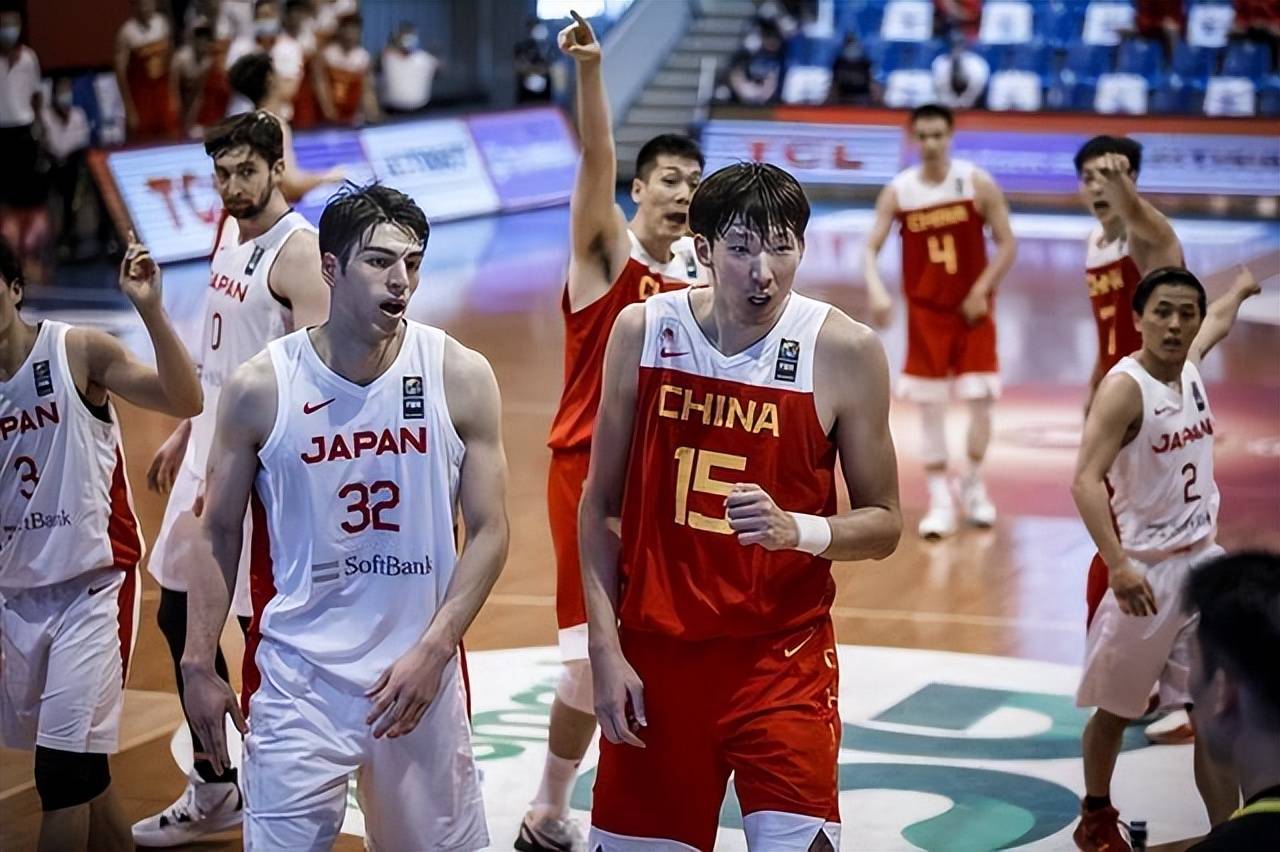男篮vs日本直播间视频,一场球赛,两代人的青春记忆 男篮vs日本直播间视频,一场球赛,两代人的青春记忆